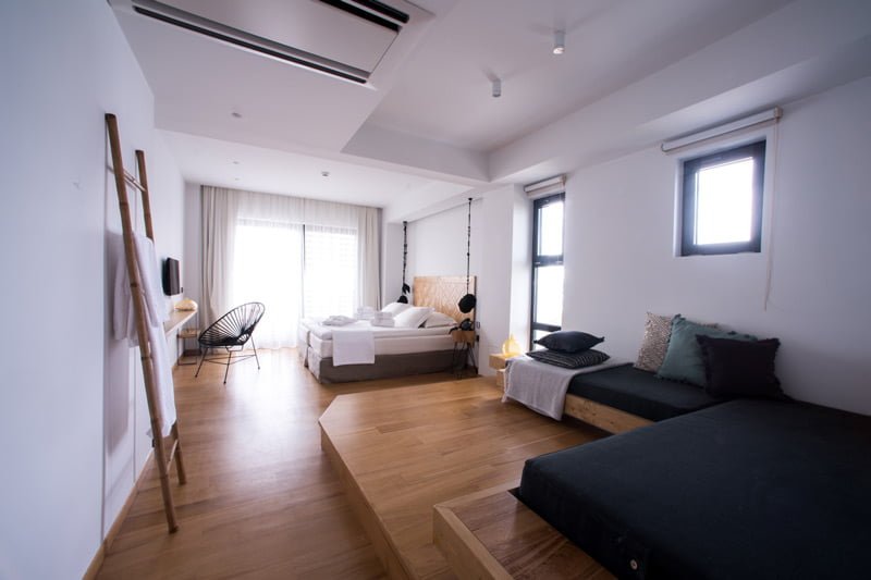 Sunday Hotel